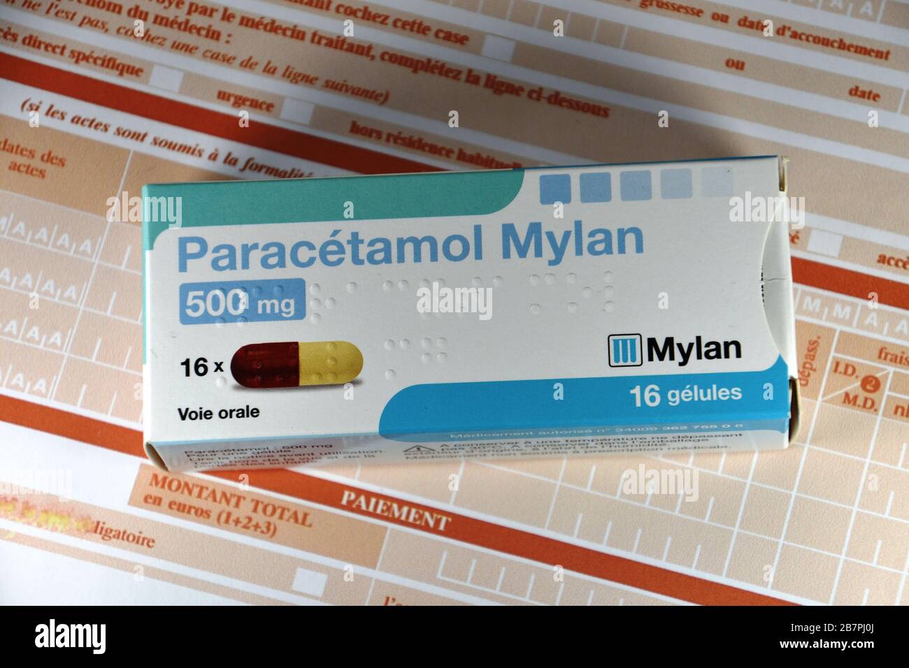 Paracetamol Box High Resolution Stock Photography And Images Alamy