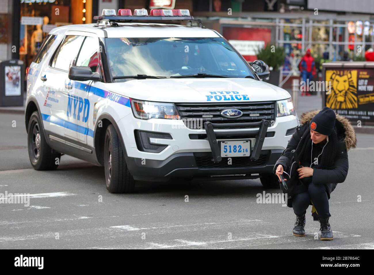 New York, USA. 17th Mar, 2020. Police car moves away from Times Square in New York in the United States this Tuesday, 17th. An outbreak of Corona Virus (COVID-19) has affected the city's routine. Credit: Brazil Photo Press/Alamy Live News Stock Photo