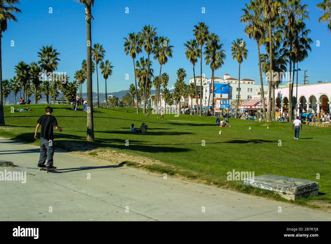 Venice beach pathway hi-res stock photography and images - Alamy