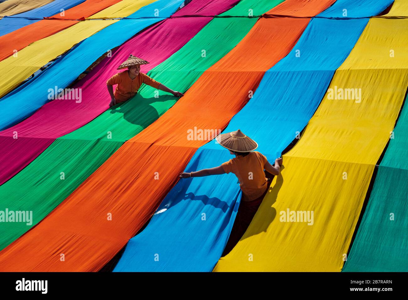silk dye, colourful lotus fabric made from lotus fibers, inle lake