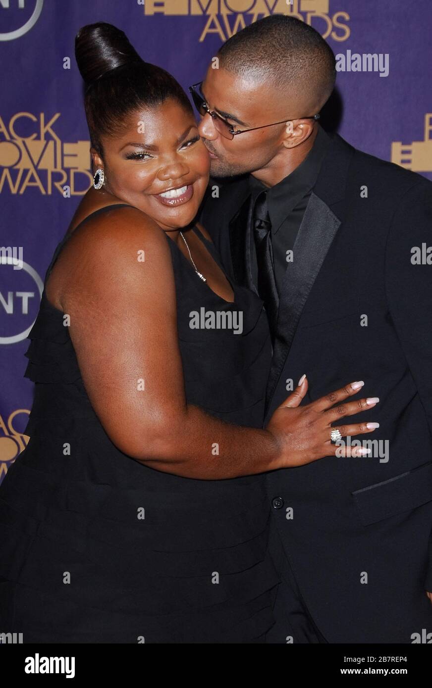 Paget Brewster And Shemar Moore Kiss Paget Brewster And Shemar Moore Kiss