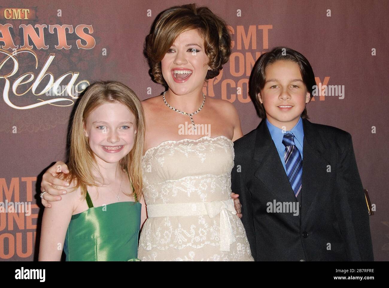 Kelly clarkson and mitch holleman hi-res stock photography and images