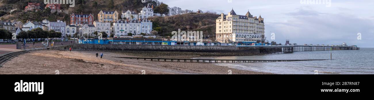 Llandudno North Shore promenade and pier, North Wales coast Stock Photo