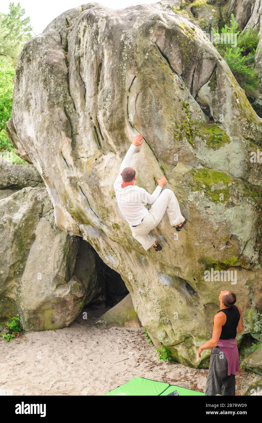 Fontainebleau Rocks Climbing France Hi res Stock Photography And Images Fontainebleau Rocks Climbing France Hi res Stock Photography And Images