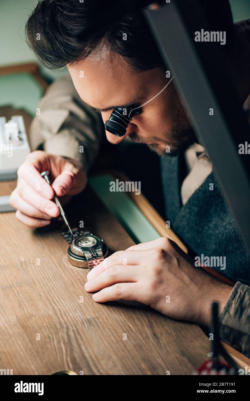 Mechanical wooden man clock hi-res stock photography and images - Alamy