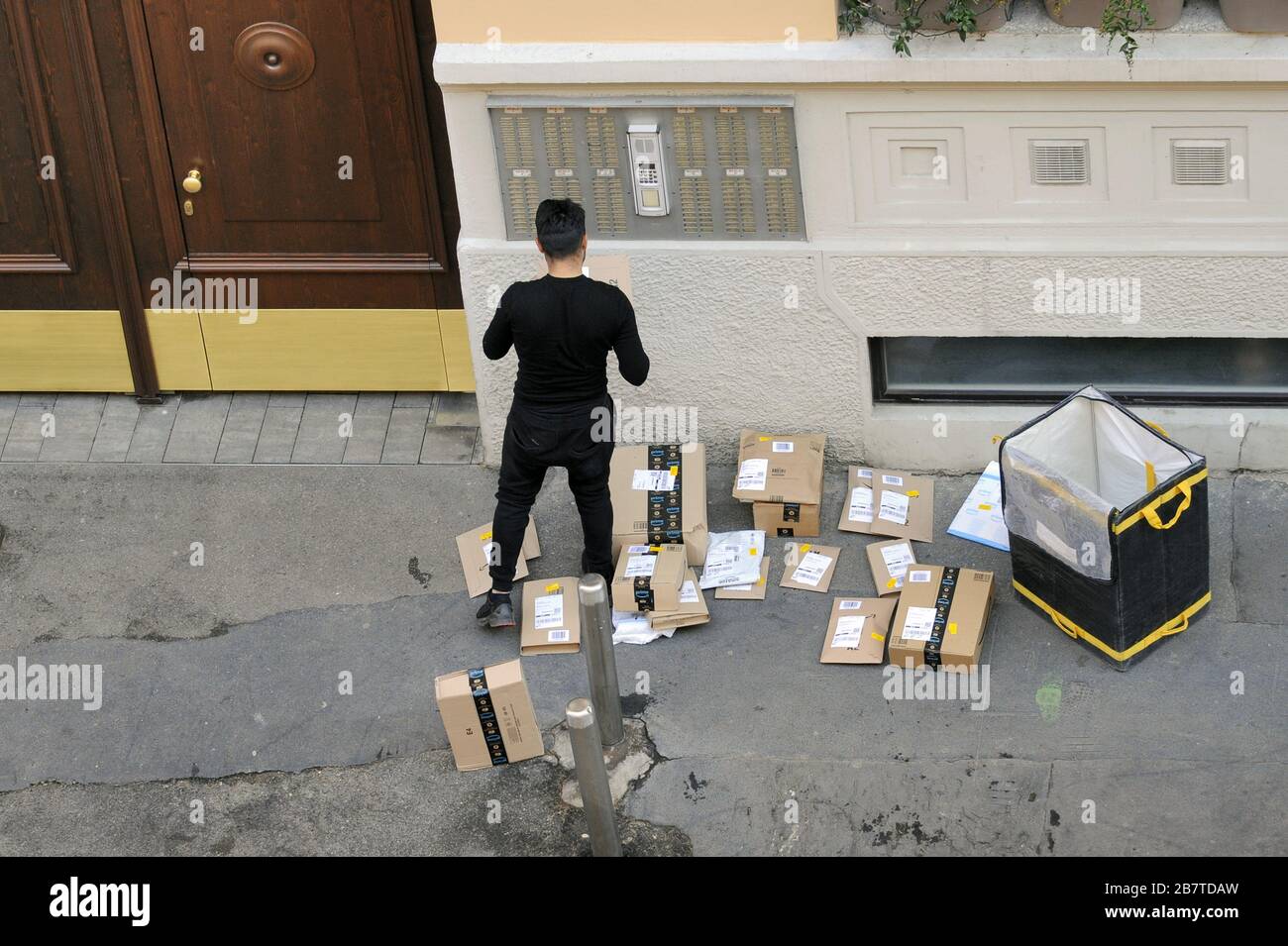 Milan (Italy), express courier for the delivery of Amazon parcels Stock