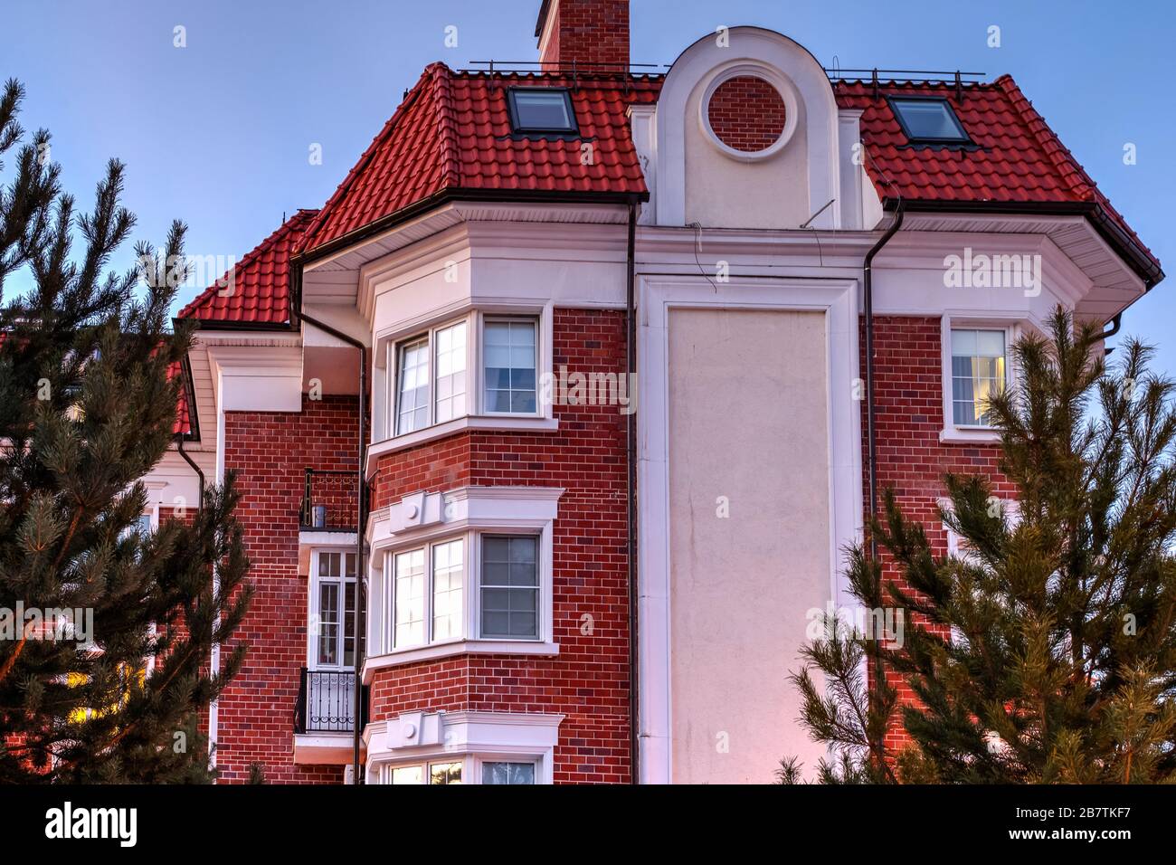 New Apartment House Exterior Details Of A Multi Level Medium Rise Condominium With A Green Courtyard The Concept Of Home Ownership A Friendly Zone Stock Photo Alamy