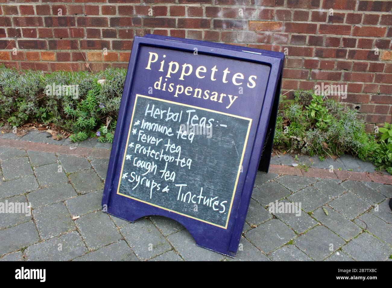 pipettes dispensary in muswell hill selling teas to help sick people recover from corona virus england UK Stock Photo