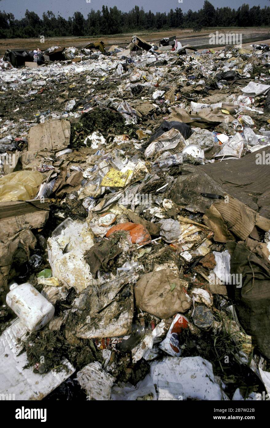 Texas Landfill. ©Bob Daemmrich Stock Photo Alamy