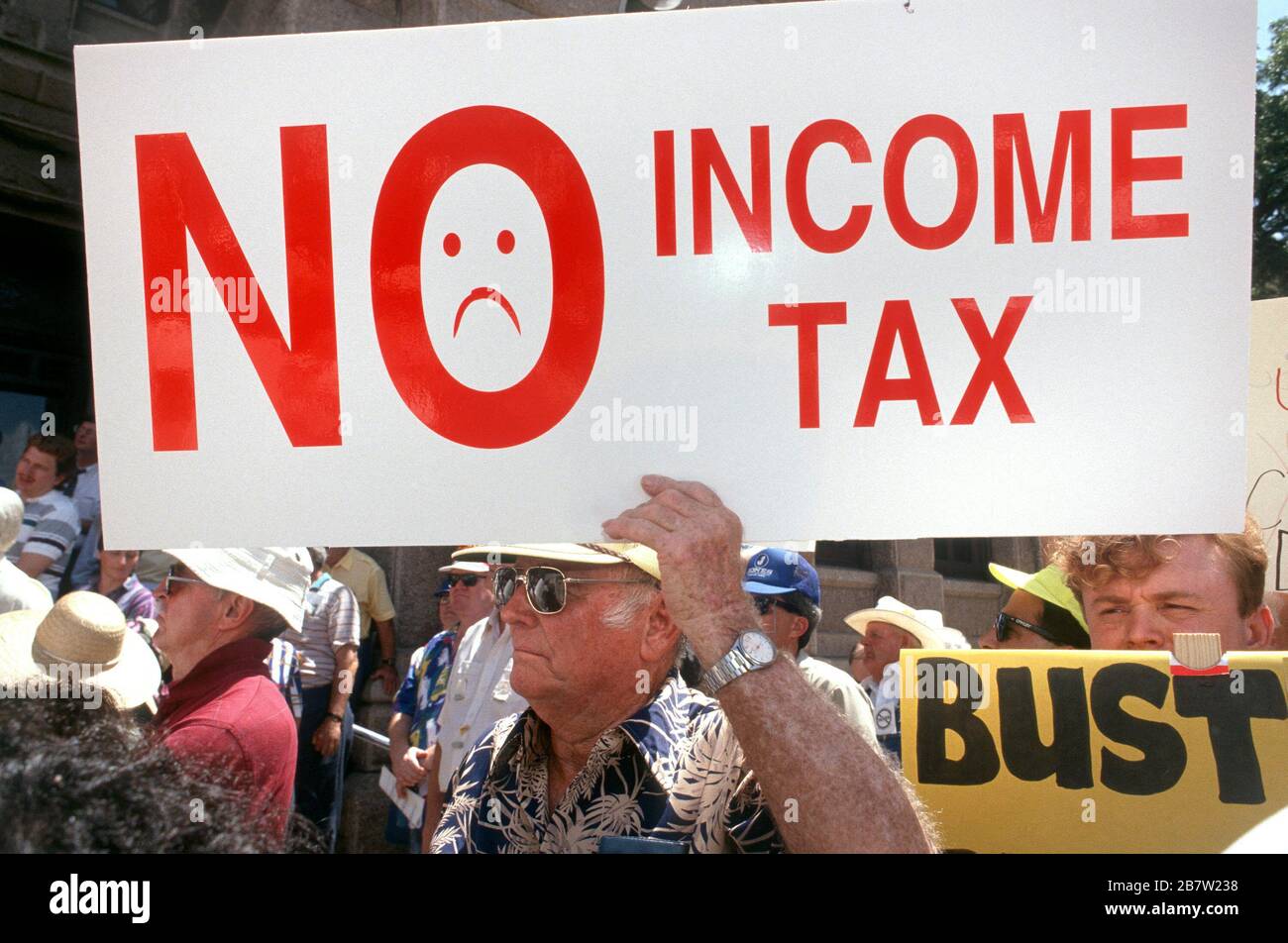 Texas: Texans denounce tax increase proposed by Legislature.   ©Bob Daemmrich/ Stock Photo