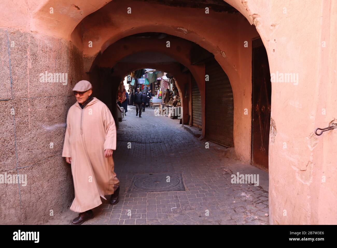 Man in cloak hi-res stock photography and images - Alamy