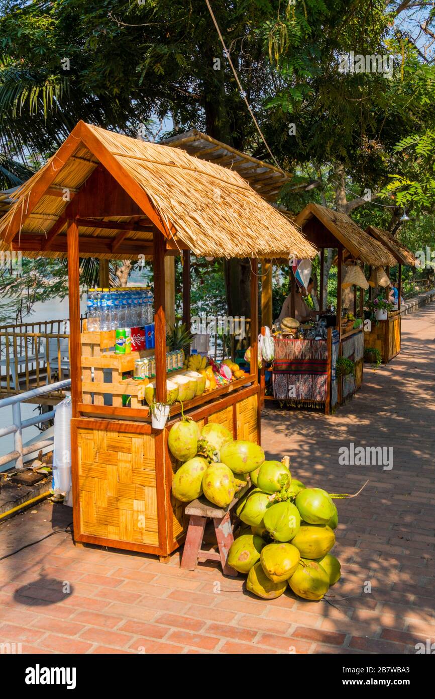 Shack selling coconuts and other drinks, riverside promenadde, Luang
