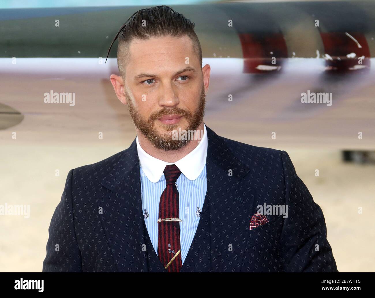 Tom hardy red carpet hi-res stock photography and images - Alamy