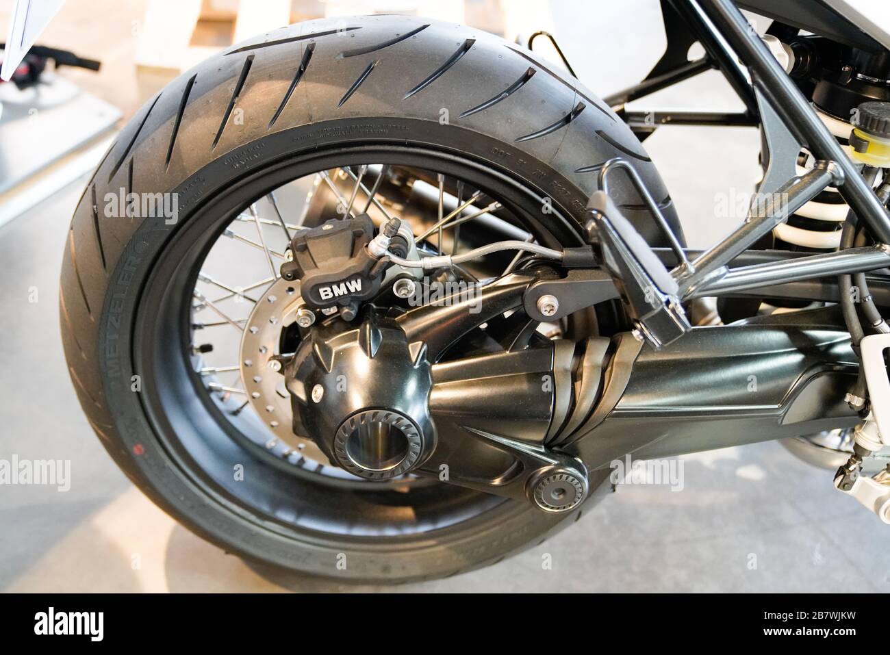 Bordeaux , Aquitaine / France - 03 07 2020 : rear wheel of a new bmw  motorcycle with cardan transmission motorbike in store Motorrad dealership  sale s Stock Photo - Alamy