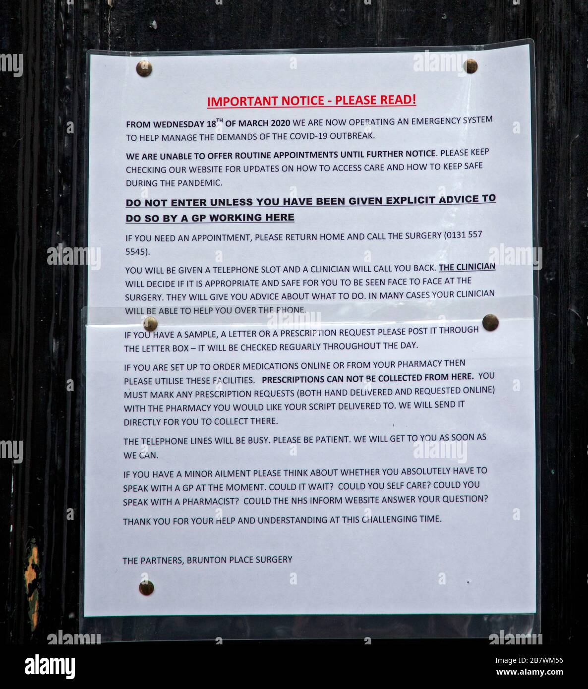 Edinburgh, Scotland, UK. 18th March 2020.  Covid-19 warning notices outside GPs surgeries and Dental Practice in London Road area of the city of Edinburgh. Stock Photo