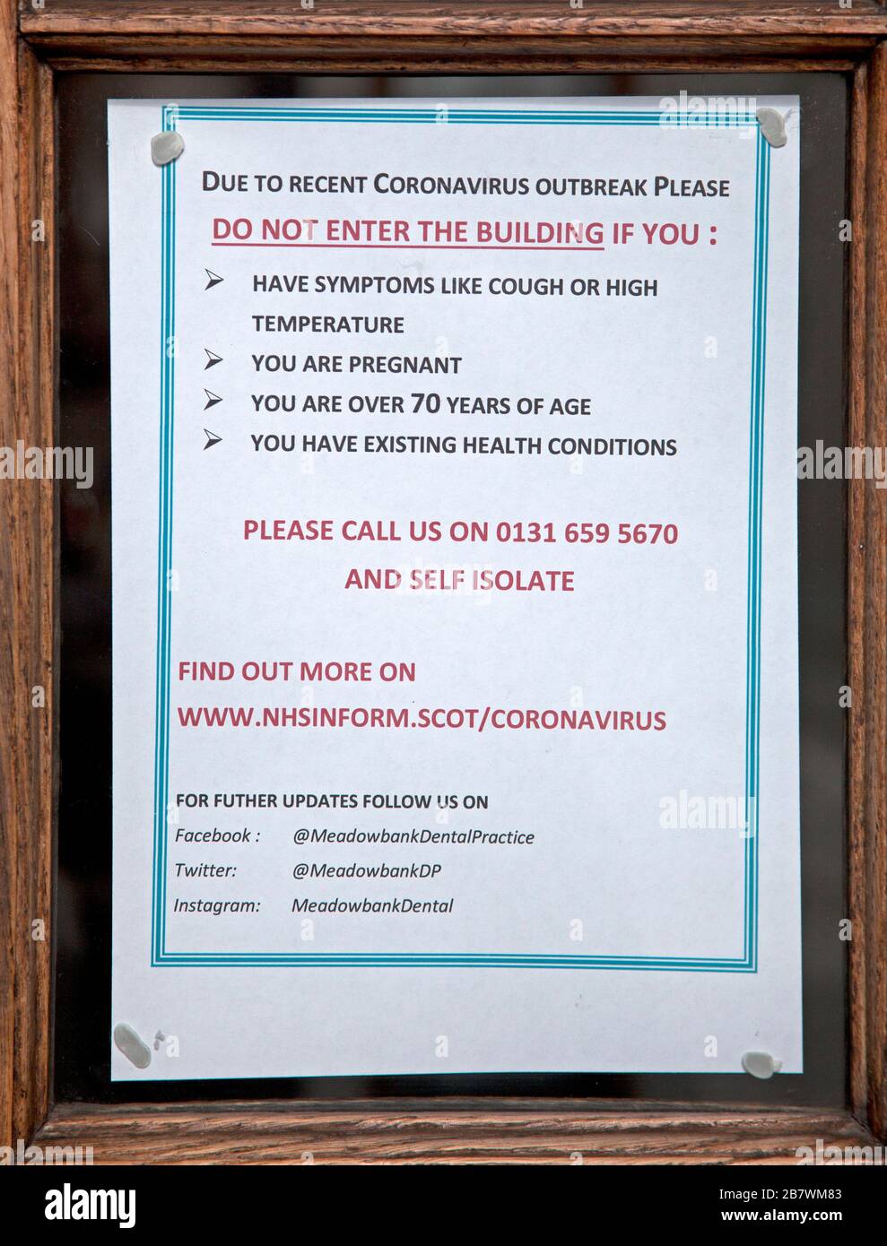Edinburgh, Scotland, UK. 18th March 2020.  Covid-19 warning notices outside GPs surgeries and Dental Practice in London Road area of the city of Edinburgh. Stock Photo