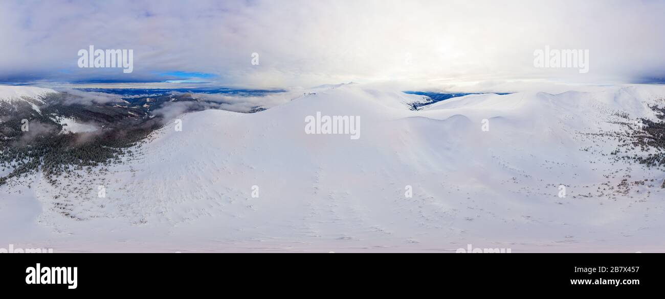 360 panorama hills hi-res stock photography and images - Alamy