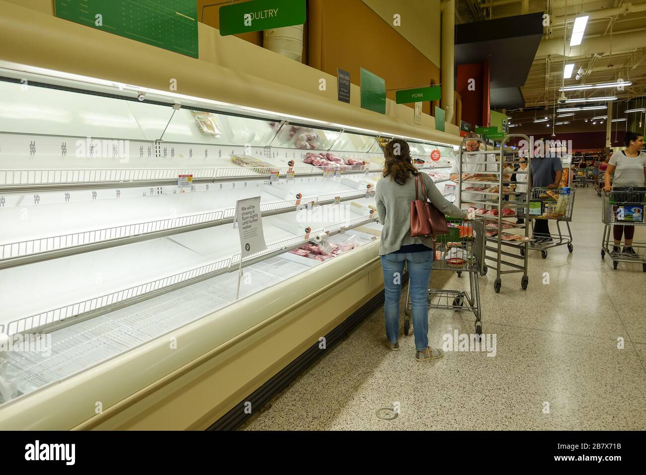 Empty supermarket shelves usa hires stock photography and images Alamy