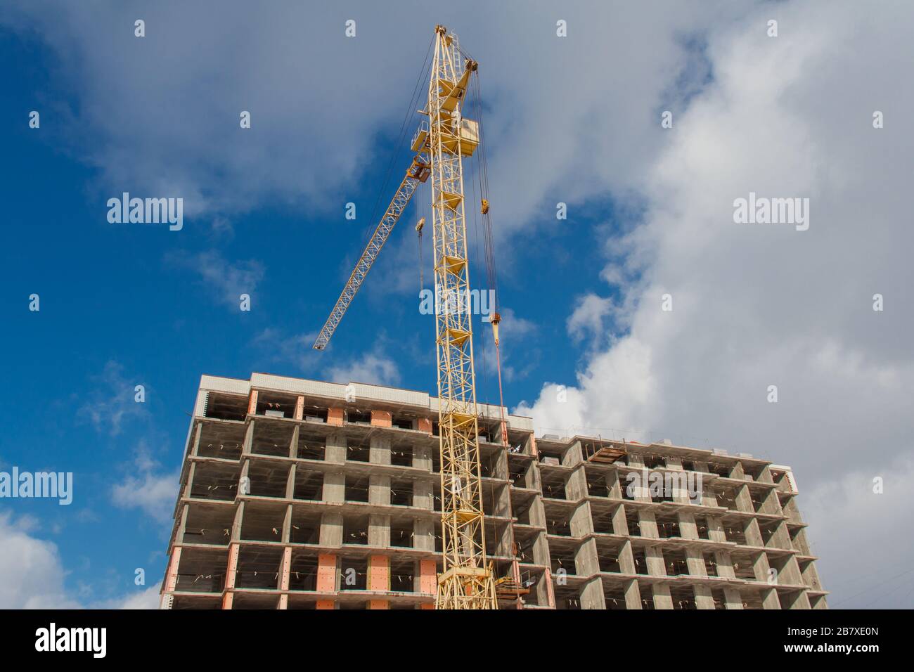 Concrete frame of the building under construction Stock Photo - Alamy