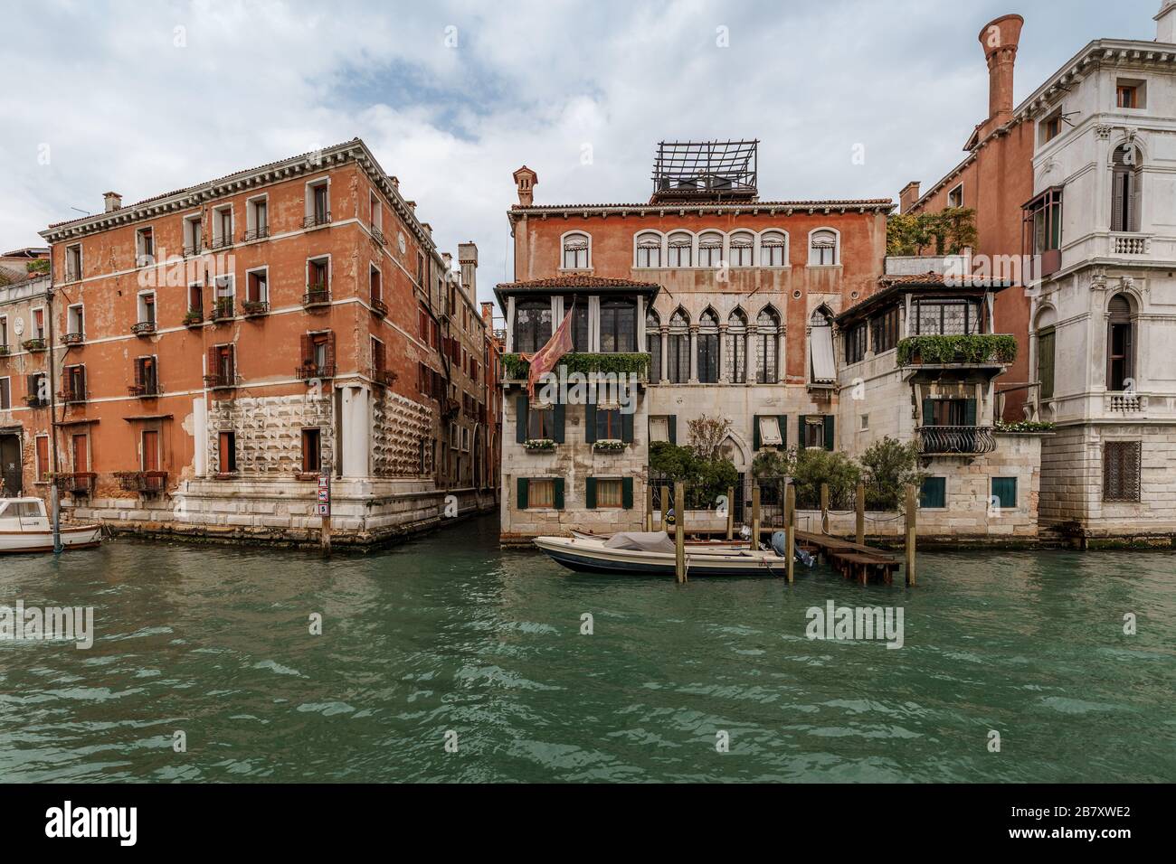 Old typical Venetian houses at the Grand Canal in Venice, Italy Stock ...