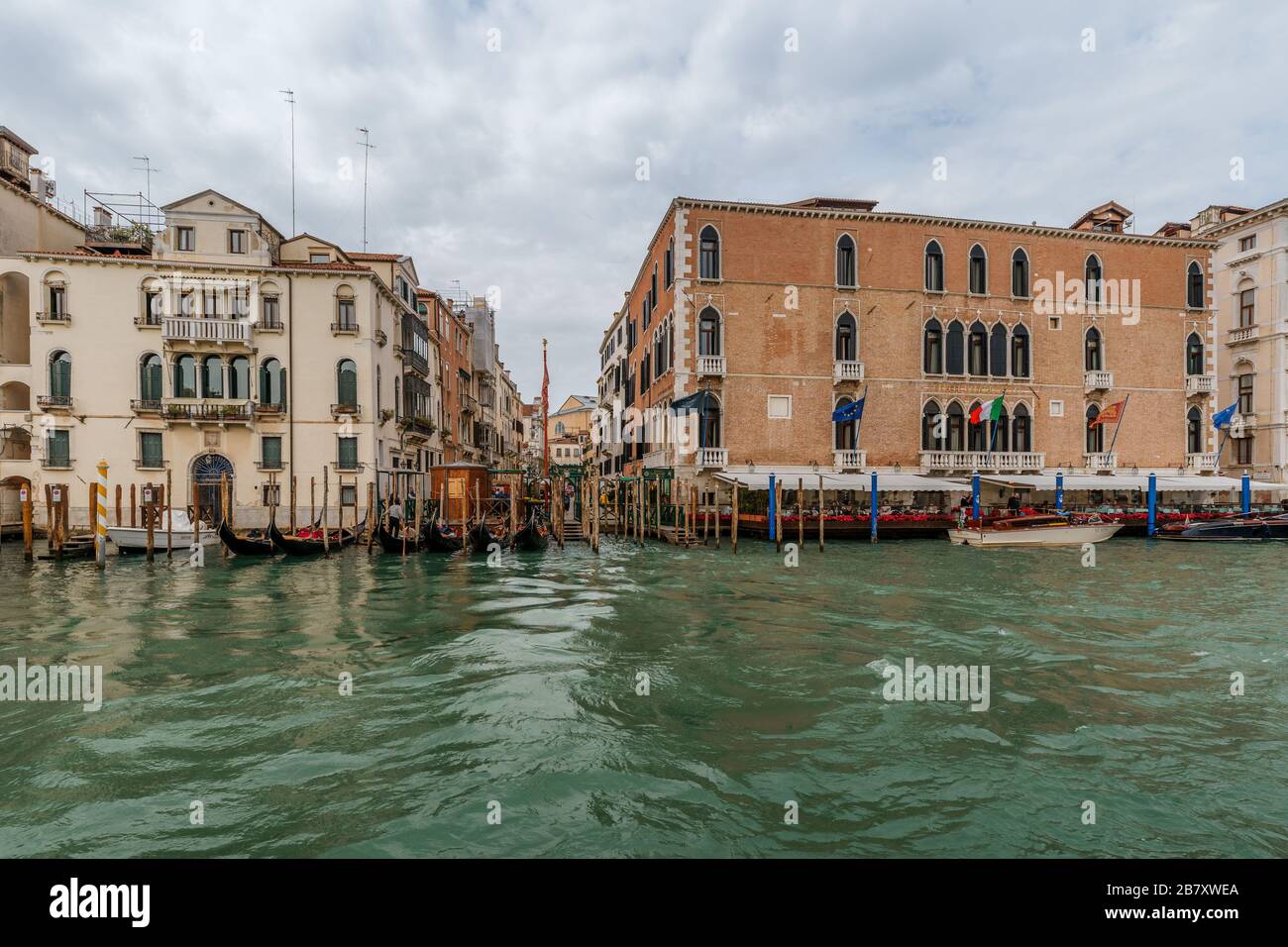 Old typical Venetian houses at the Grand Canal in Venice, Italy Stock ...