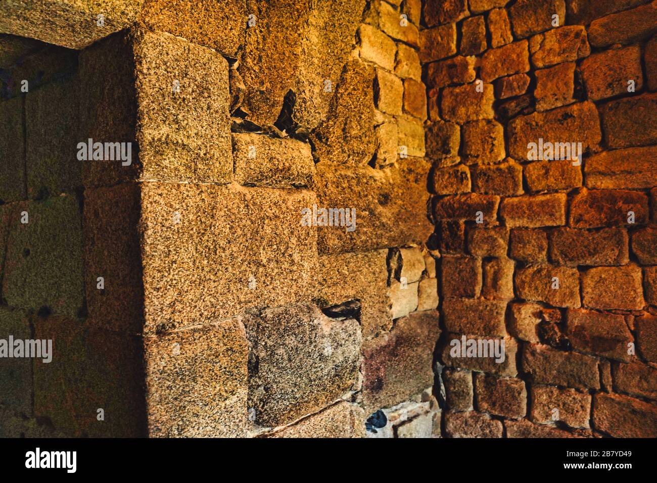 Rectangular Stone Structures Medieval rectangular tower hi-res stock photography and images - Alamy