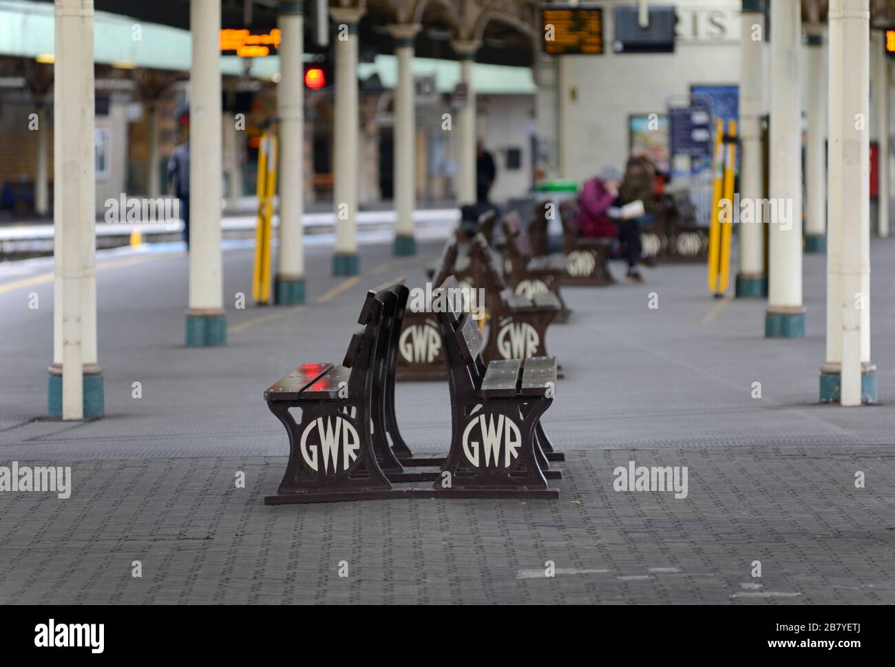 1930's Great Western Railway seats are still in place and painted in traditional chocolate brown and cream at Temple Meads Station in Bristol, UK. Stock Photo