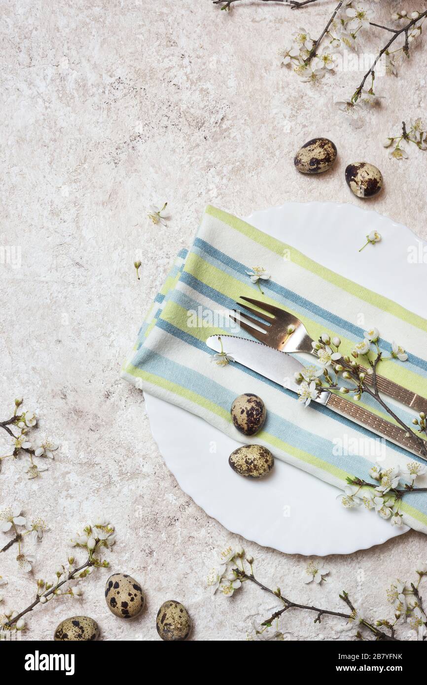 Spring table setting fresh hi-res stock photography and images - Alamy