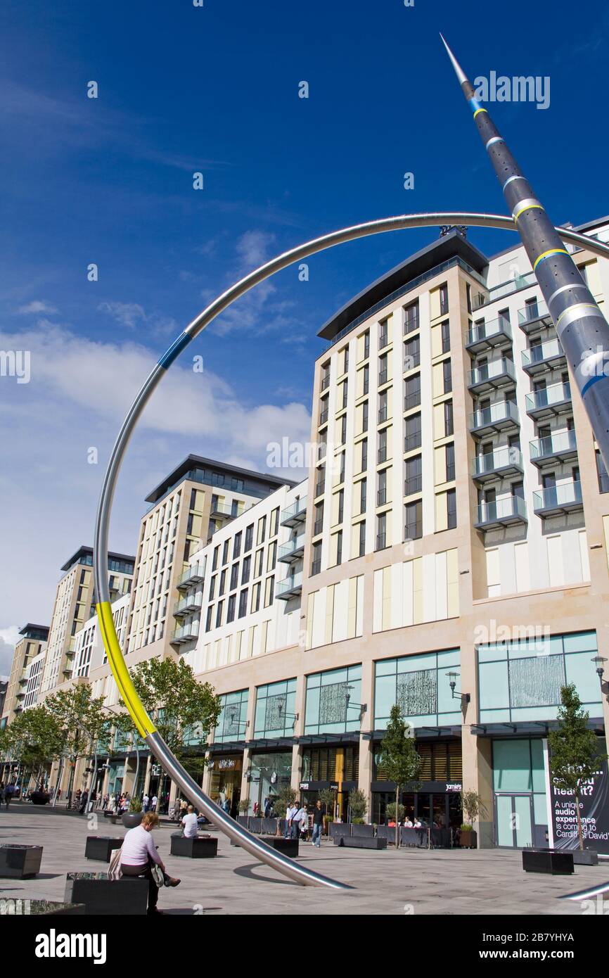 Alliance sculpture by Metais & St. David's Shopping Centre, Cardiff