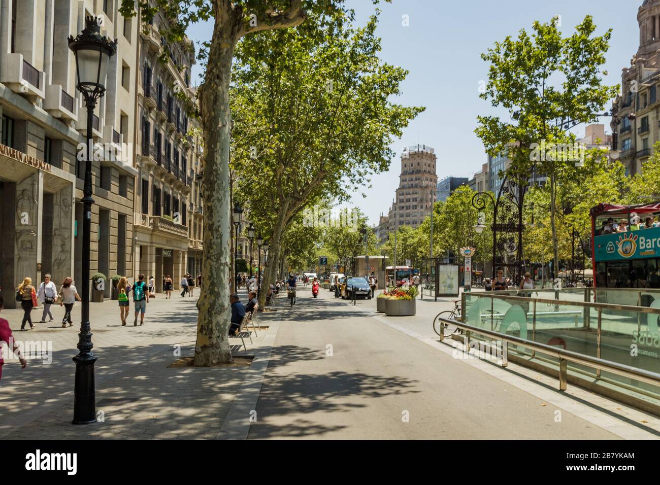 BARCELONA, SPAIN - DECEMBER 8: View Of Paseo De Gracia Shopping Street,  Barcelona On December 8, 2014. Barcelona Is The Capital Of Catalonia And  Second Largest City Of Spain. Stock Photo, Picture