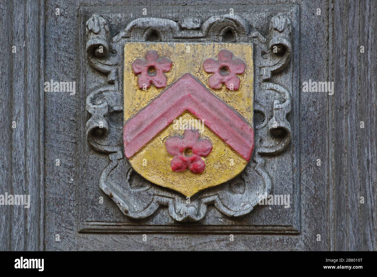 Coat of arms of All Souls College Oxford one of the constituent colleges of the university the crest is on the Great Gate to the Bodleian library Stock Photo