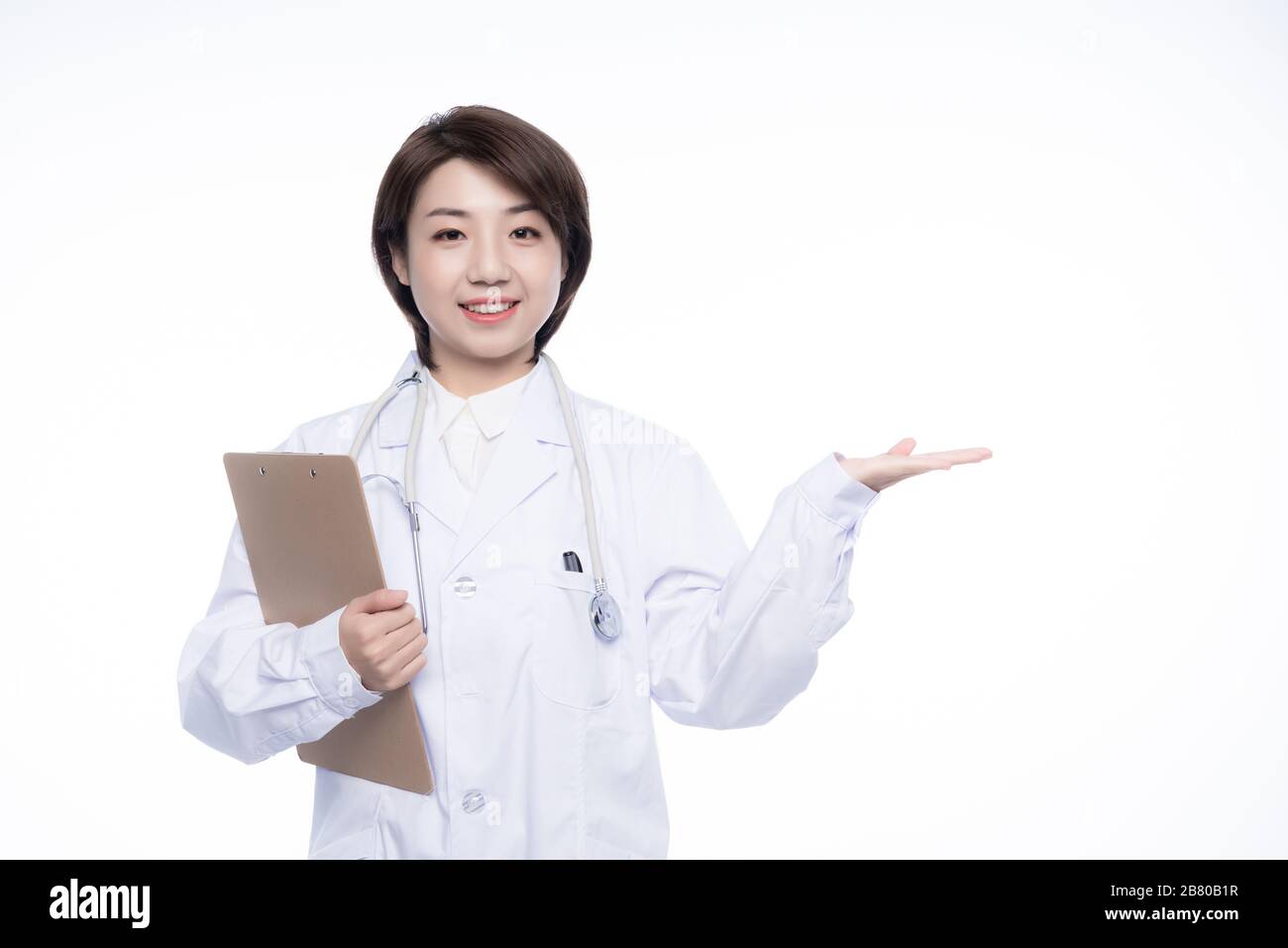 A young Asian woman doctor Stock Photo - Alamy