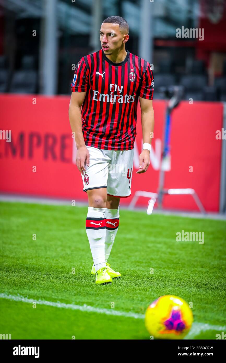 particle Company indoor Ismael Bennacer of AC Milan during italian soccer Serie A season 2019/20 of AC  Milan - Photo credit Fabrizio Carabelli /LM Stock Photo - Alamy