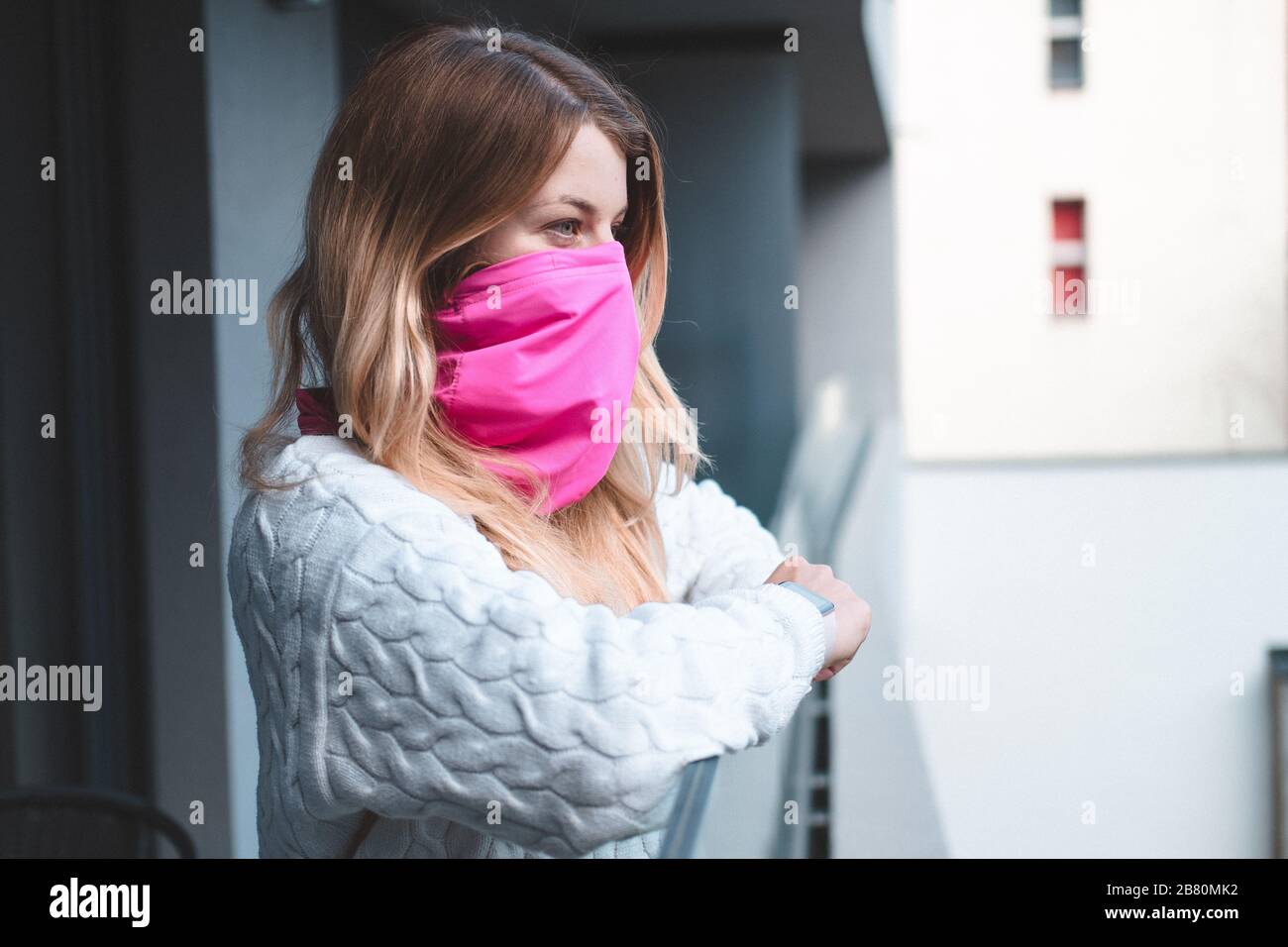 Wearing scarf young woman hi-res stock photography and images - Alamy