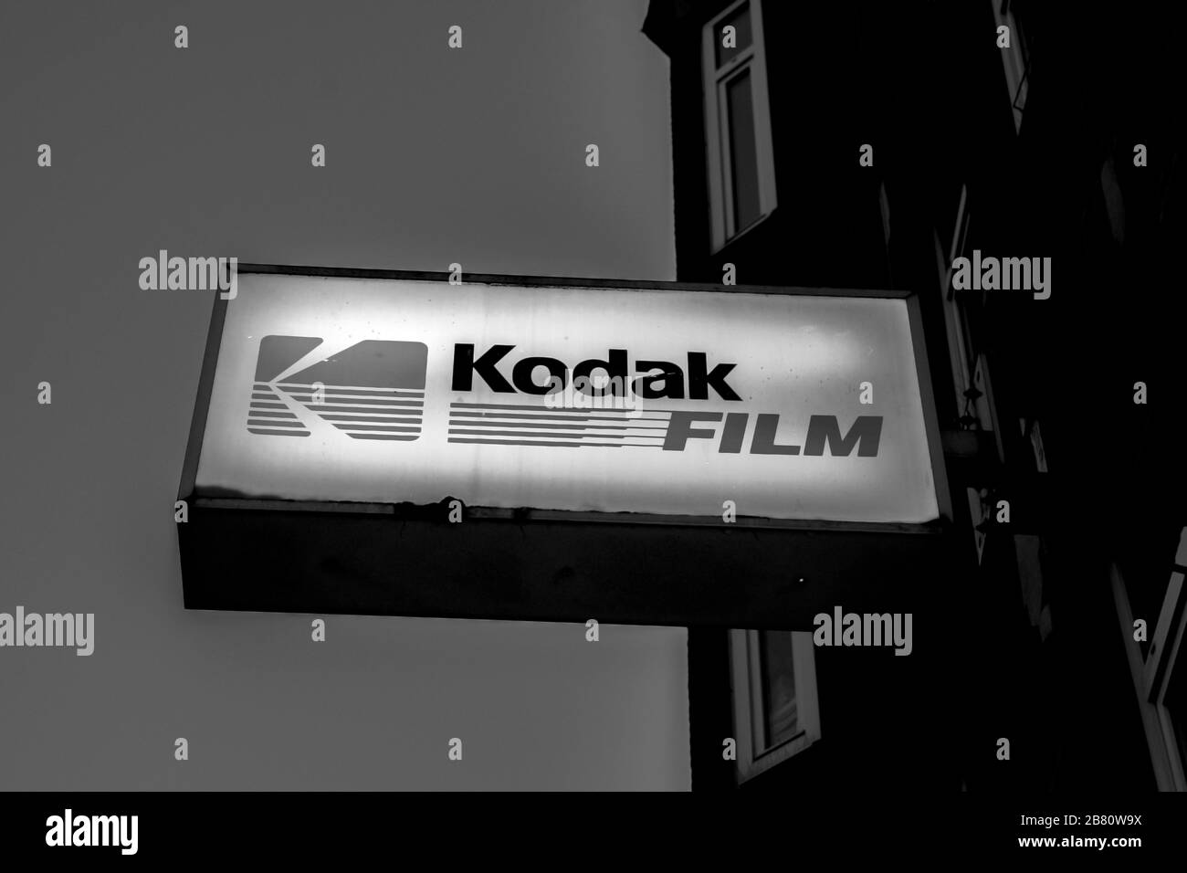 kodak picture kiosk hidden pictures