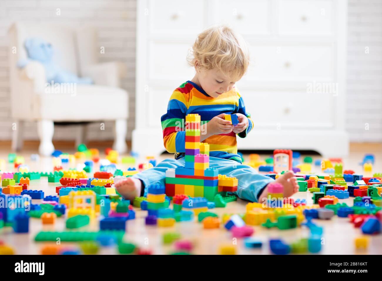 little boy construction toys