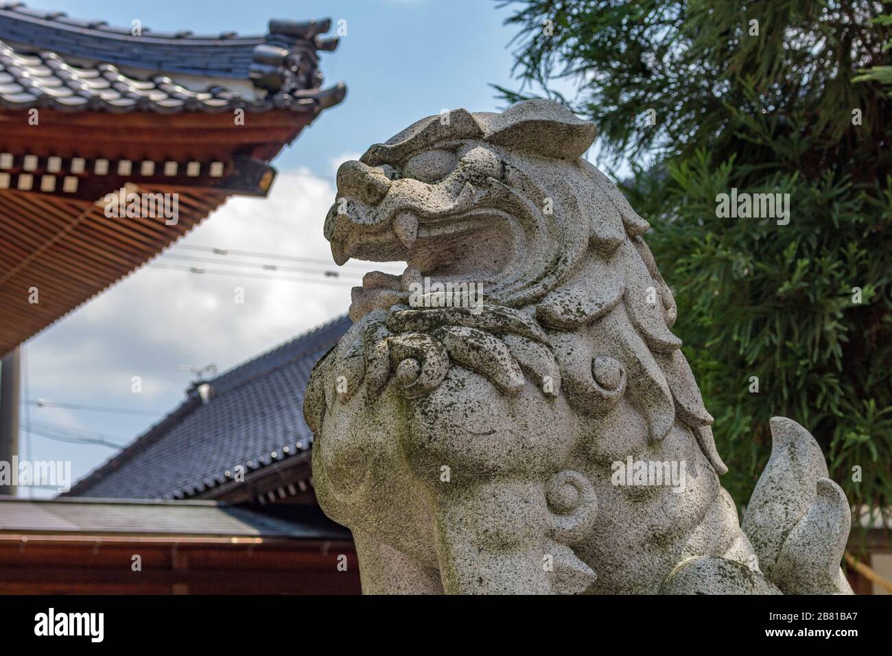 Liondog, or komainu, at Miumajinja shinto shrine, Kanazawa, Japan
