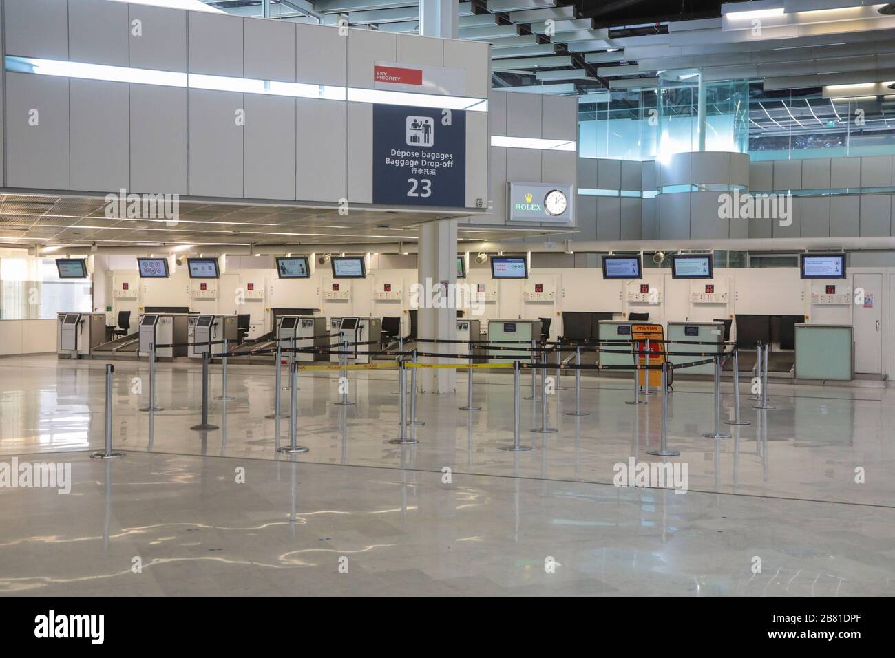 CORONAVIRUS ORLY AIRPORT 2A CLOSED Stock Photo