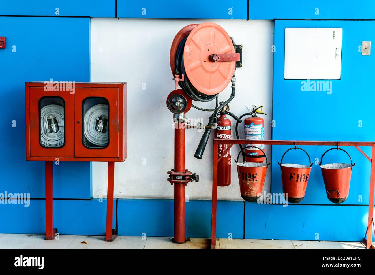 Wall Hanging Fire Extinguisher, Fire Safety and Emergency Equipment