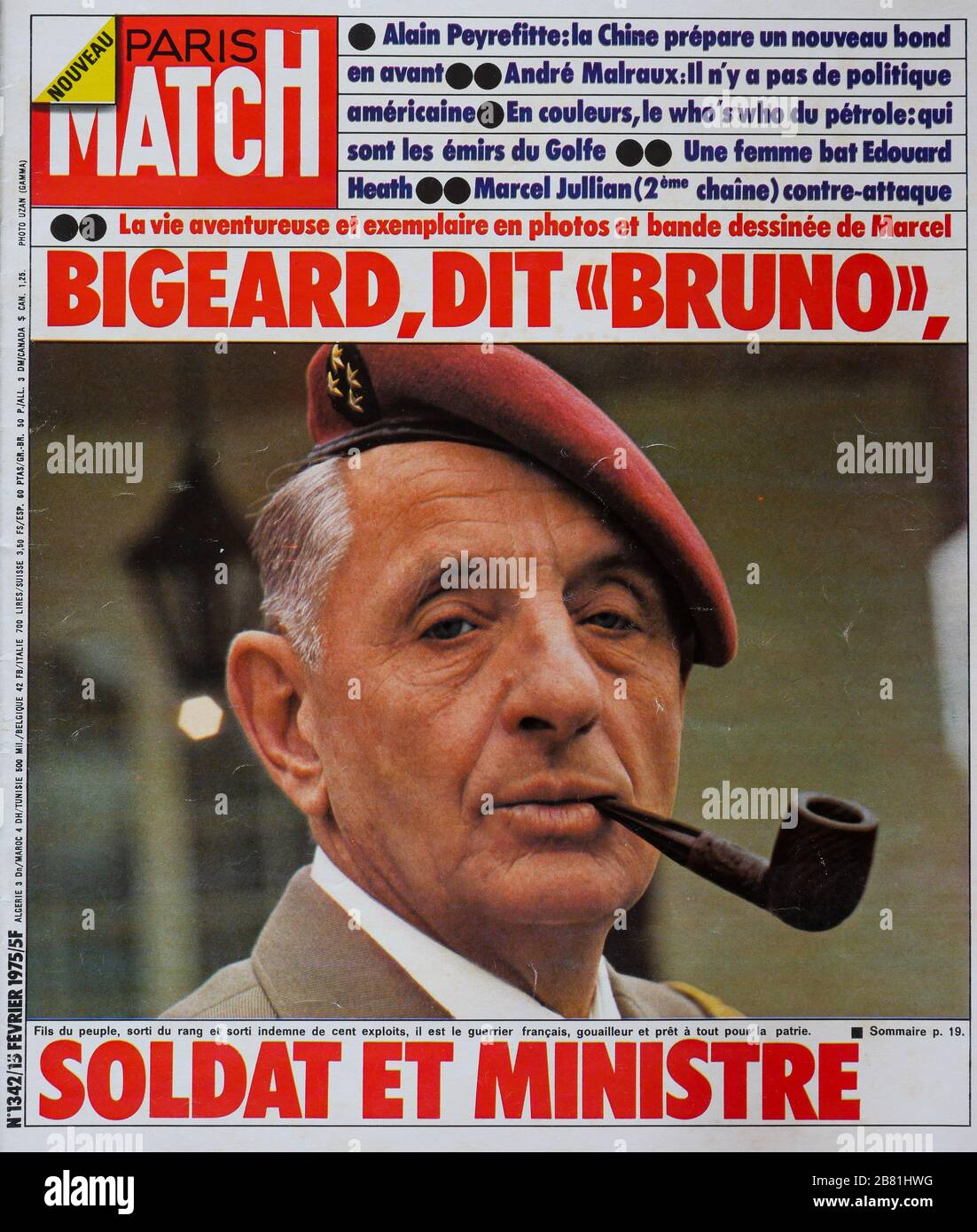 Frontpage of French news and people magazine Paris-Match, n° 1342, February 15th 1975, General Bigeard becomes minister of french government,1975, France Stock Photo