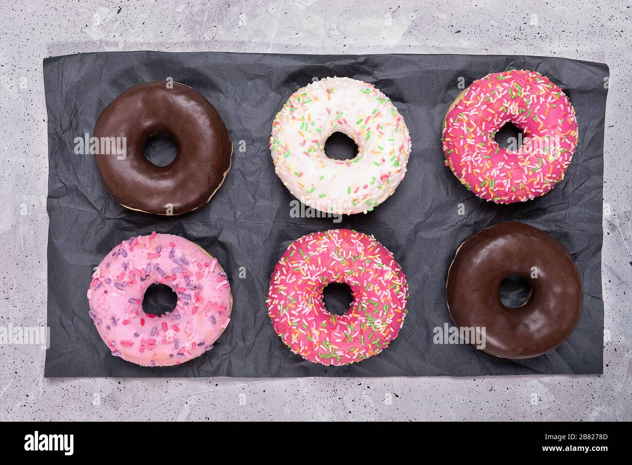 Download Doughnut Packaging High Resolution Stock Photography And Images Alamy