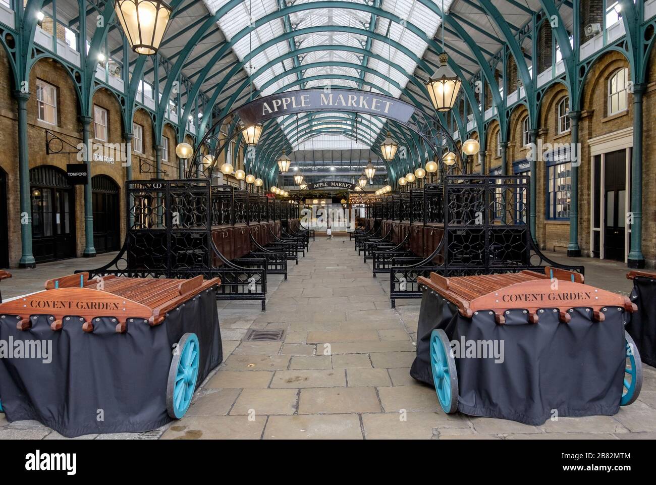London, UK. 19 March 2020. Apple Market, normally a busy daily market selling hand-made craft and design items, popular with tourists, is completely deserted. Stock Photo