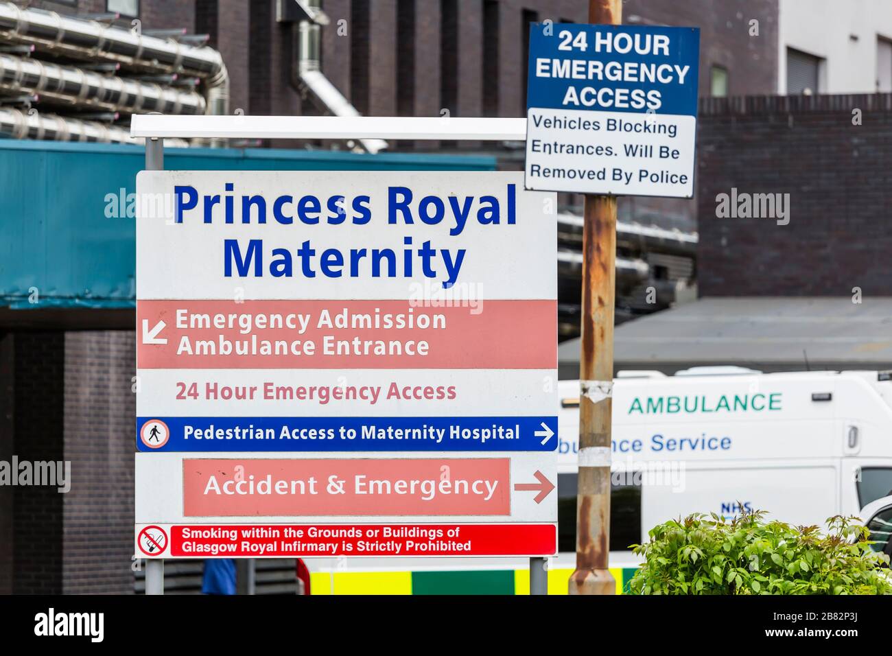 Maternity hospital hires stock photography and images Alamy
