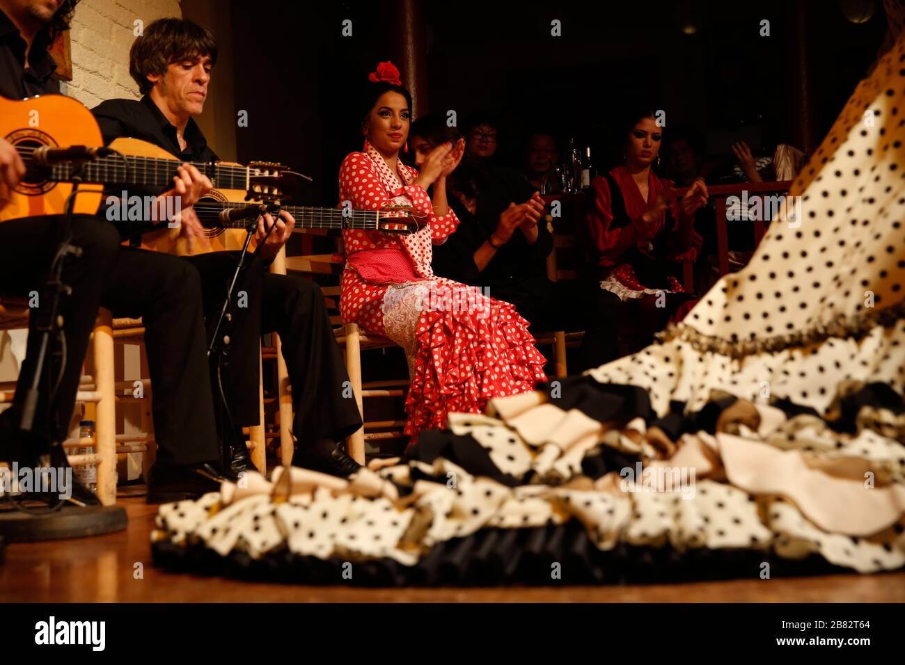 Tablao flamenco barcelona hires stock photography and images Alamy