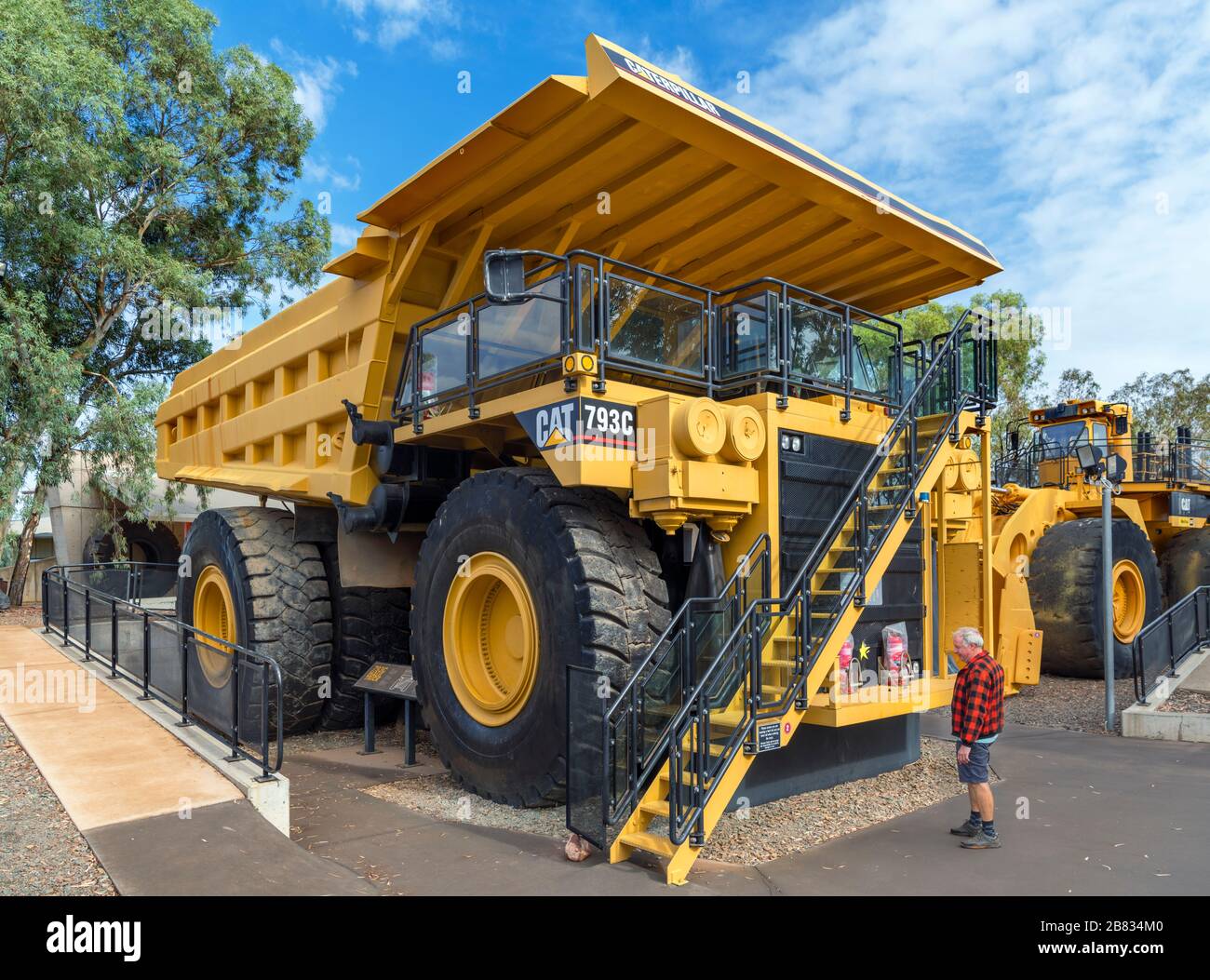A giant Caterpillar 793C Haul Truck used in the Super Pit gold mine, Hannan's North Tourist Mine, Kalgoorlie, Western Australia, Australia Stock Photo