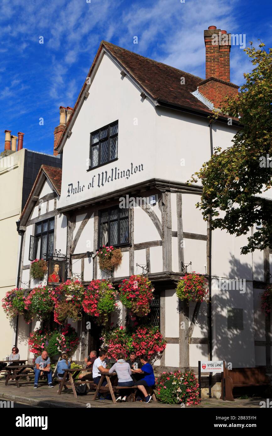 Duke of wellington southampton hires stock photography and images Alamy