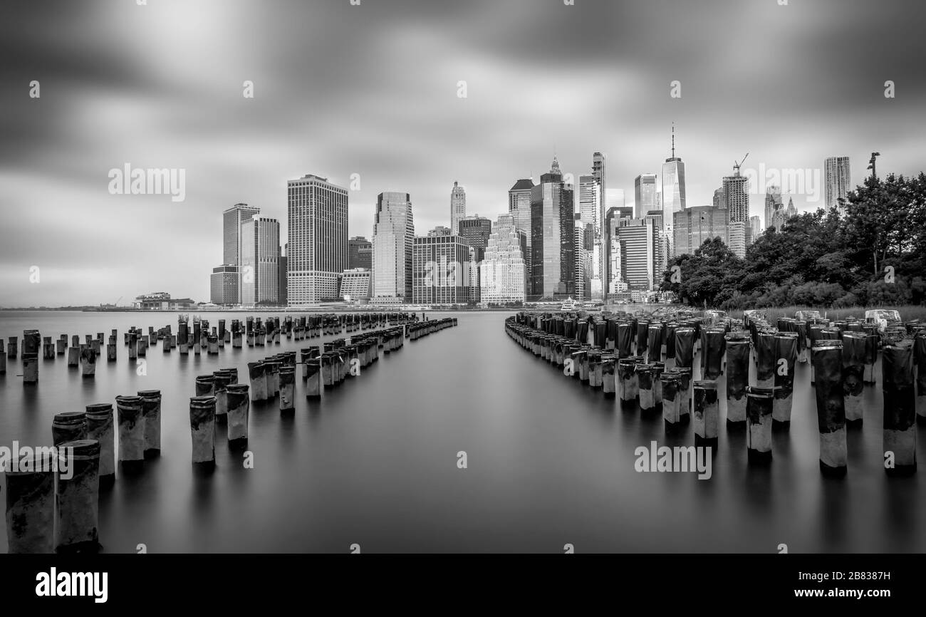 Manhattan skyline from Brooklyn Stock Photo