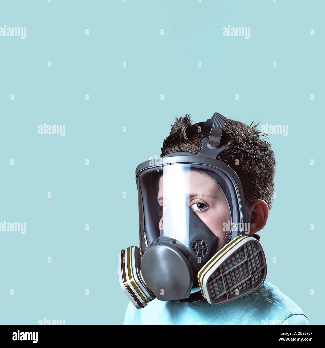 Teenager gas mask hi-res stock photography and images - Alamy