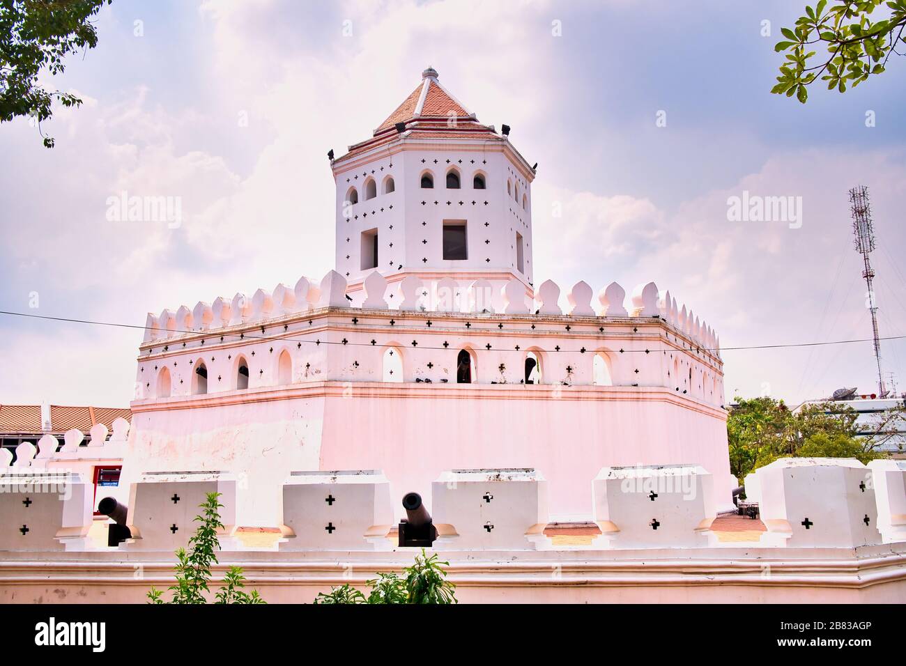 Phra Sumen Fort at Santichai Prakan Park in Bangkok. Built in 1783 to defend against potential naval invasions. Stock Photo