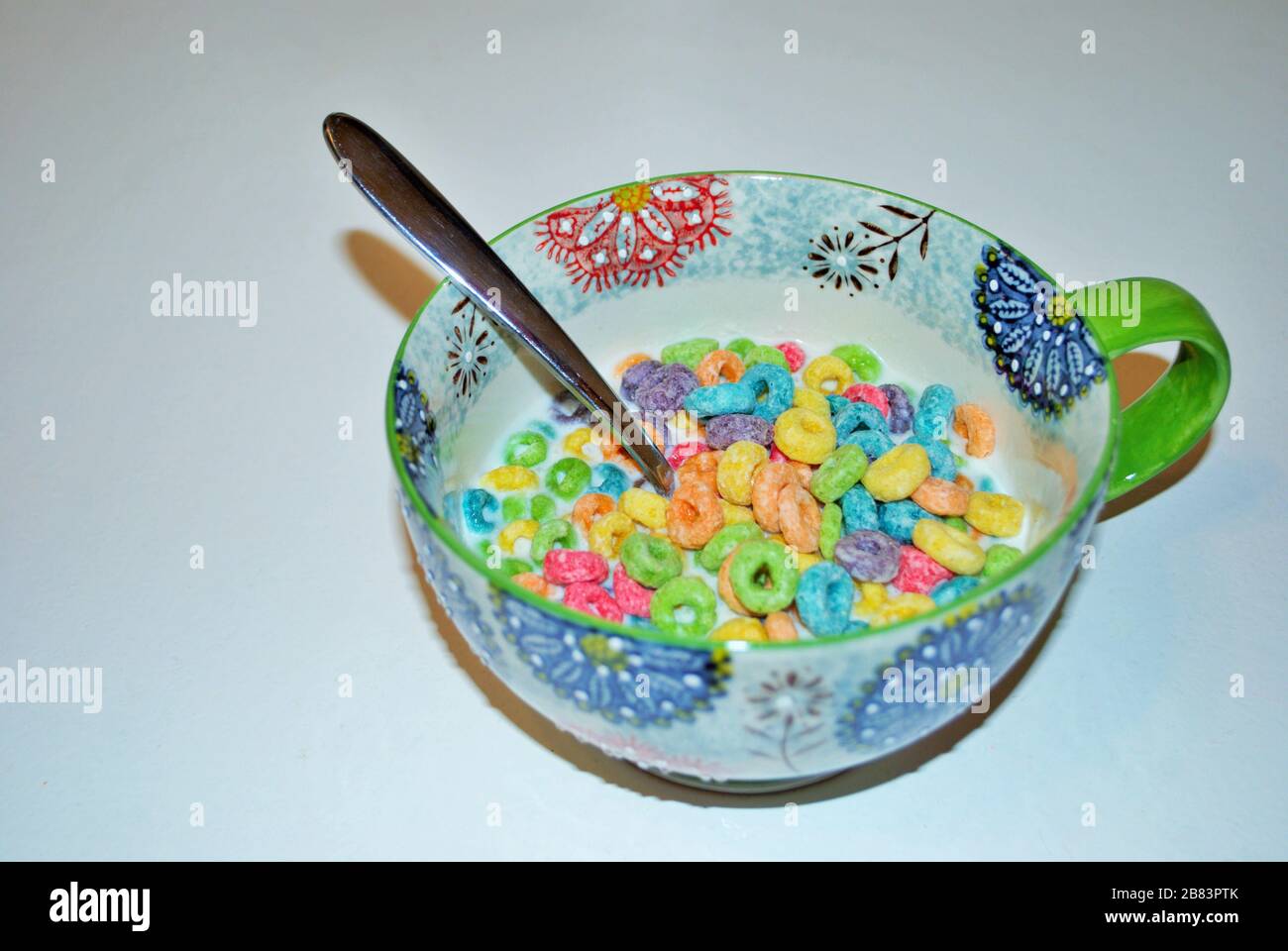 Fruit loops bowl hires stock photography and images Alamy